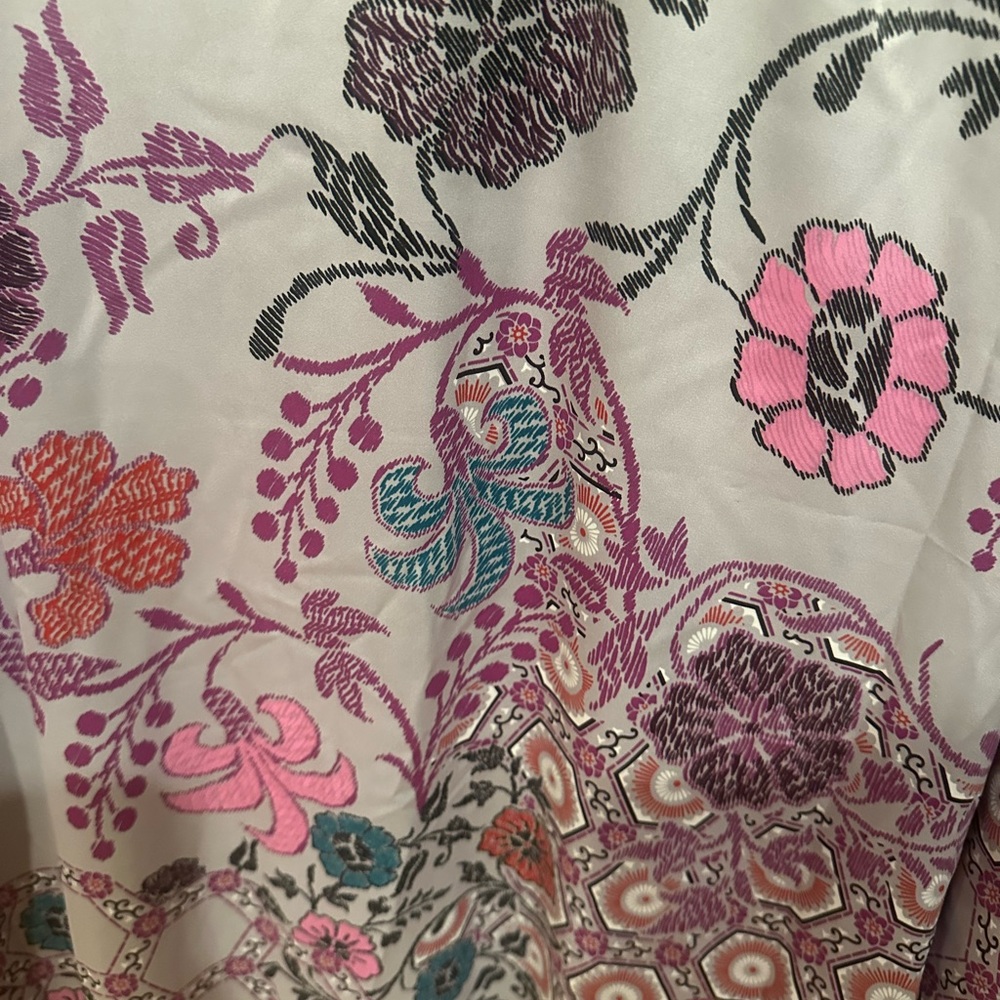 Natori Kimono Floral Robe - Pink, Purple, and hints of teal. - Picture 7 of 10